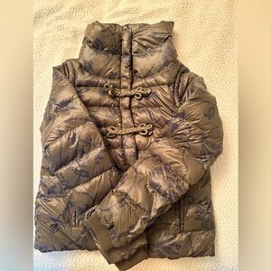 Pilcro olive green XS puffer jacket that transforms to vest